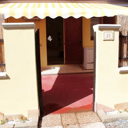 Charming Studio With Mountain View In - 45 Sqm + Terrace * Pula