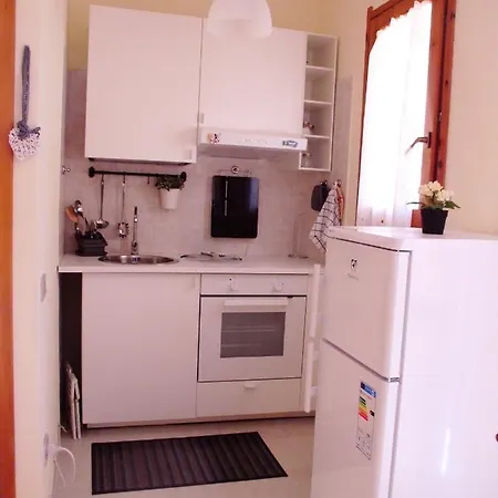 Charming Studio With Mountain View In - 45 Sqm + Terrace * Pula
